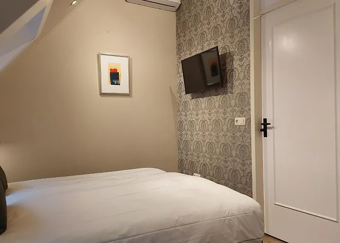 Het Schipperskerkje Bed & Breakfast Tolkamer