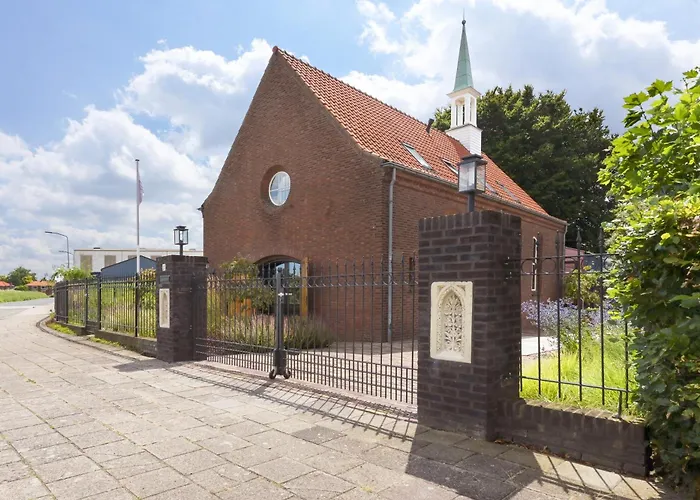 Het Schipperskerkje Bed & Breakfast 3*